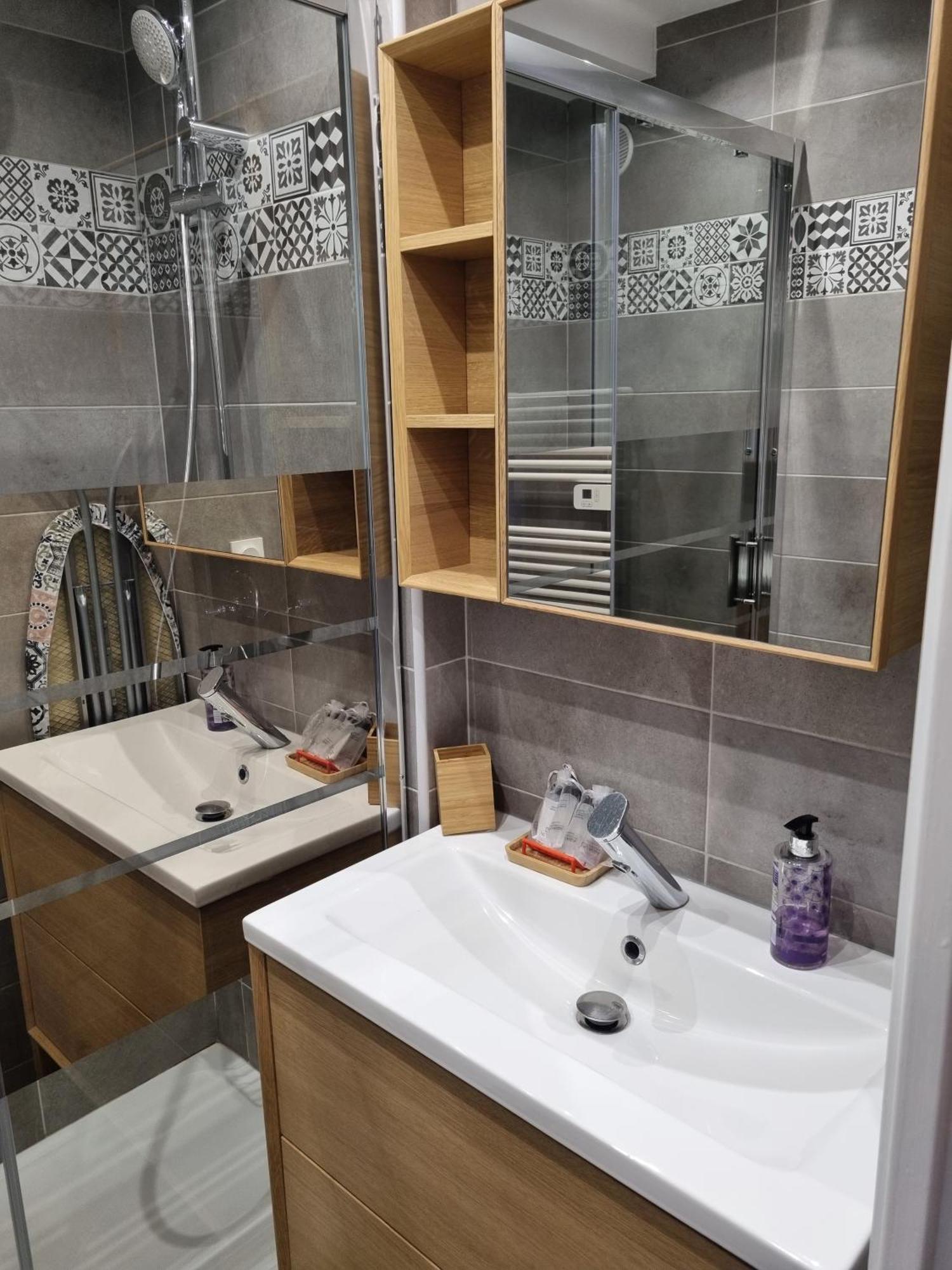 Superbe T2 Tout Confort 3 Etoiles, Entierement Renove Avec Piscine, Parking, Clim, Wifi, Netflix Ла-Гранд-Мот Экстерьер фото